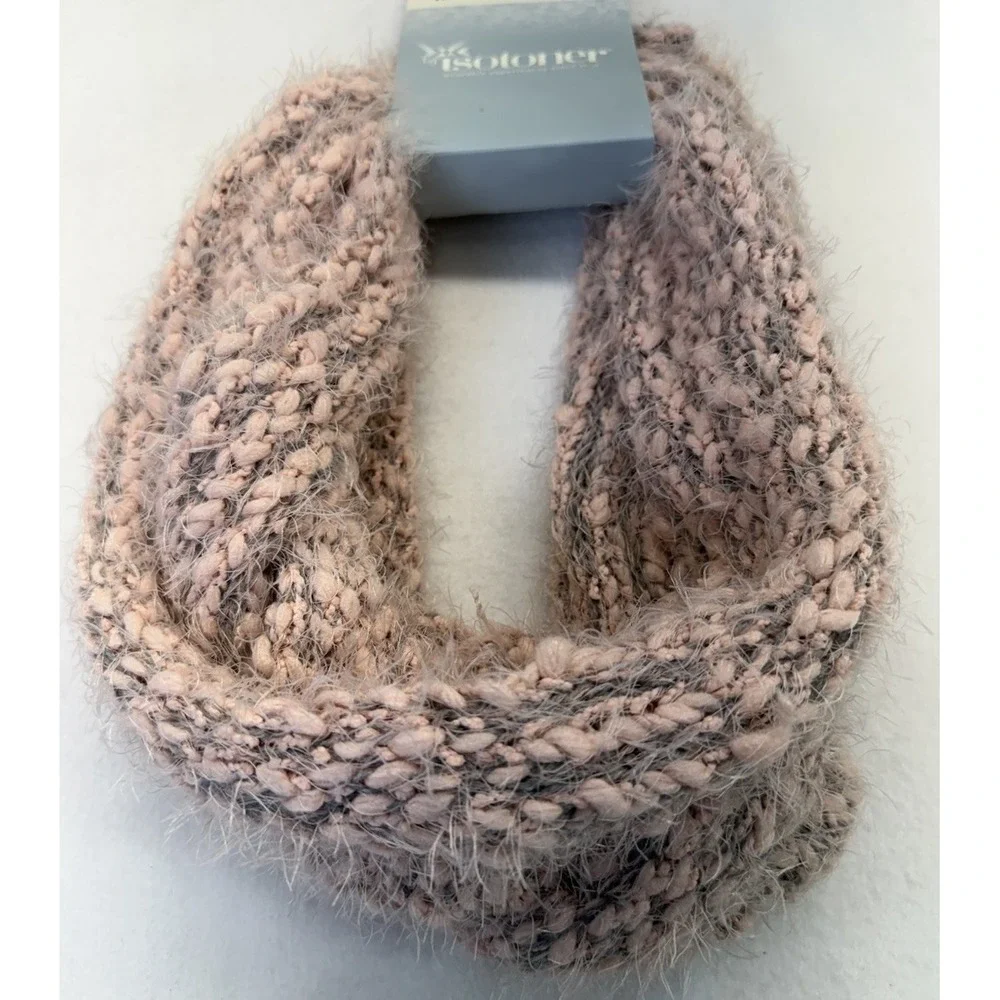 WOMEN'S ISOTONER INFINITY SCARF Pale Pink NWT